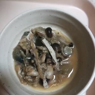 ナスと油揚げとしめじの油味噌炒め煮